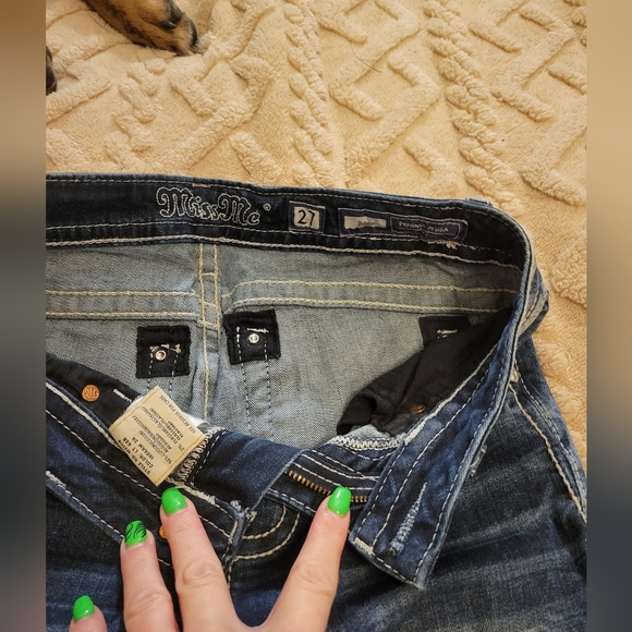 Miss Me Blue Jeans with Indigo Denim and Twill Weave - Picture 1 of 3